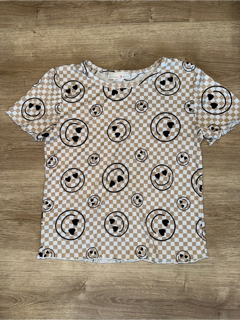 Kids Beige Smiley Graphic Tee - Unbranded it says SIZE 14/16 fits like a 10